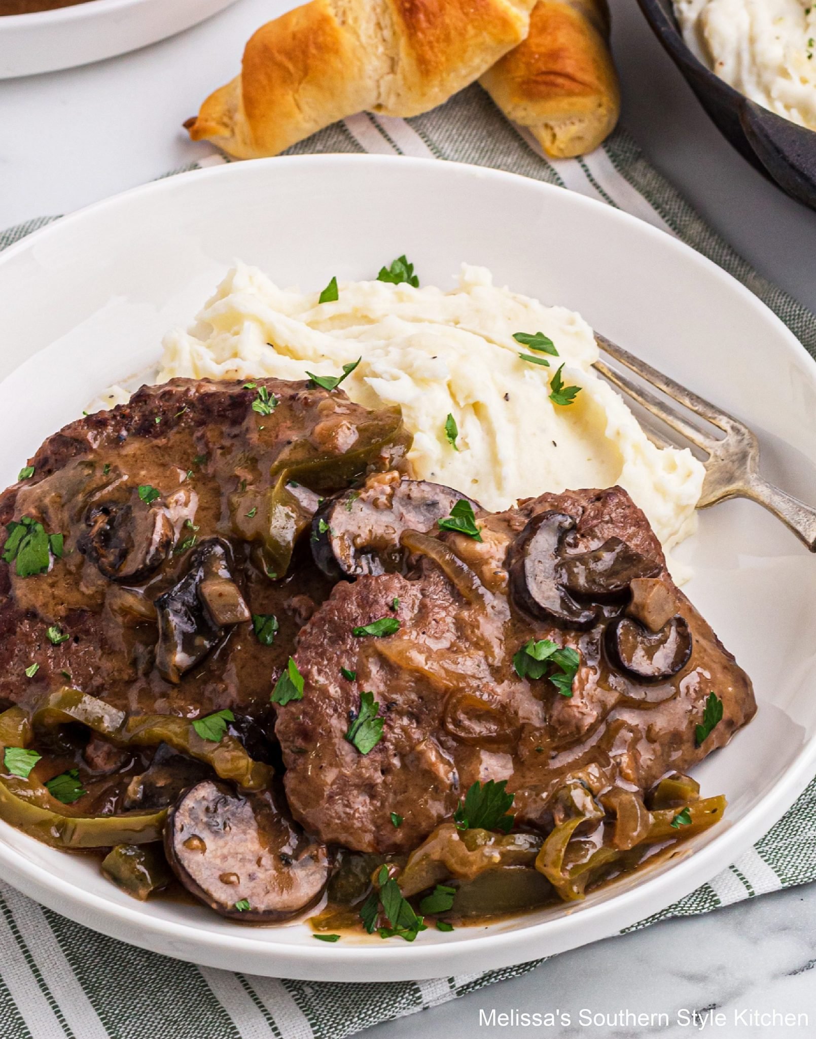  Slow Cooked Smothered Cubed Steak with Gravy with mushrooms