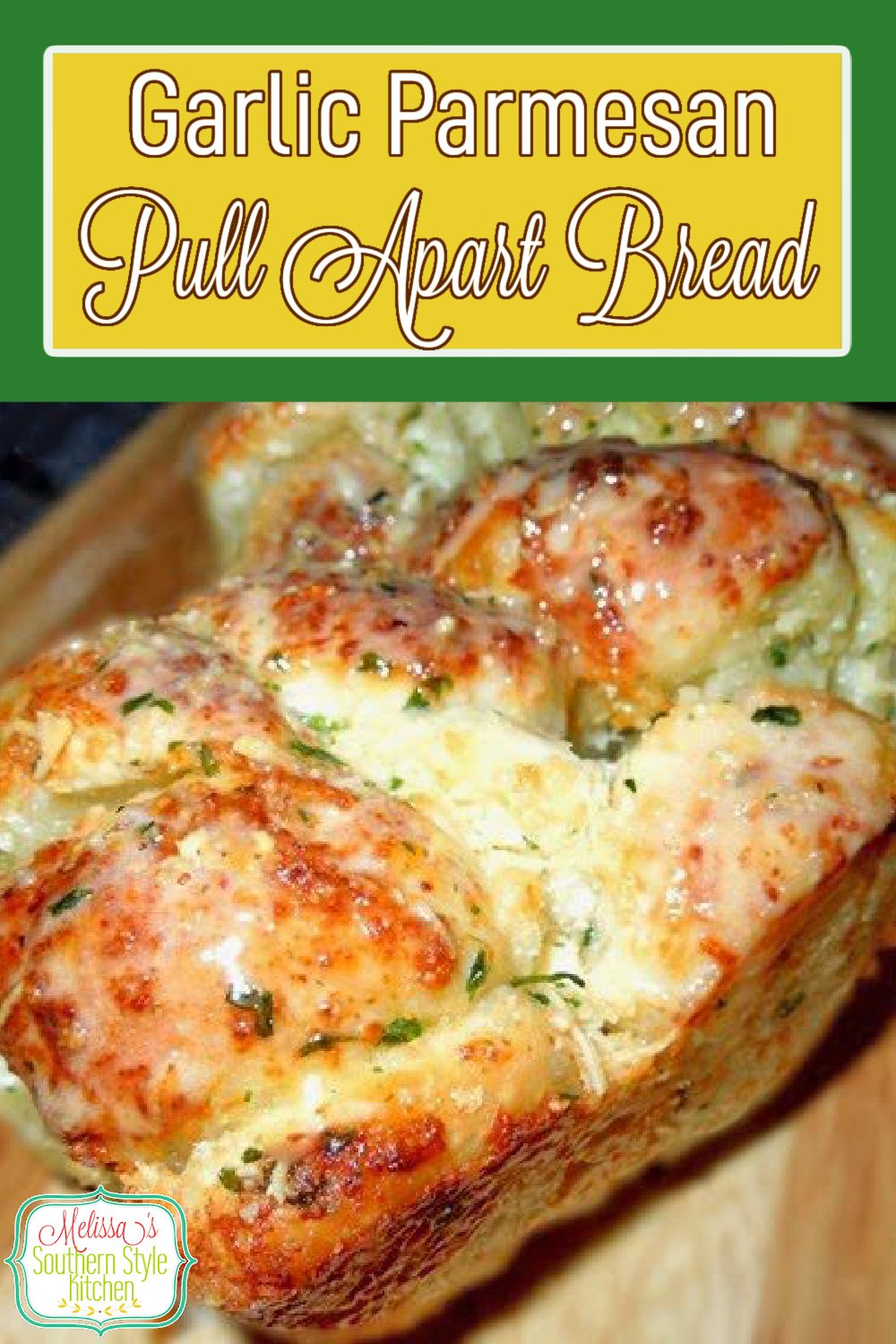 This easy buttery Garlic Parmesan Pull Apart Bread is impossible to resist #garlicbread #pullapartbread #breadrecipes #frozenbread #rolls #garlicbutter #southernrecipes #breads #bestbreadrecipes #garlicparmesanpullapartbread