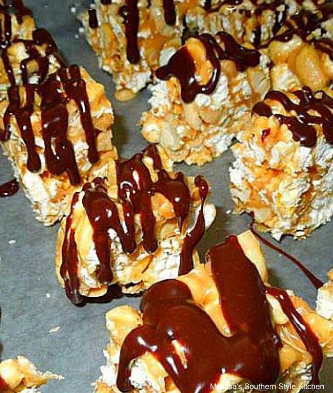 chocolate-drizzled-peanut-butter-popcorn-bites