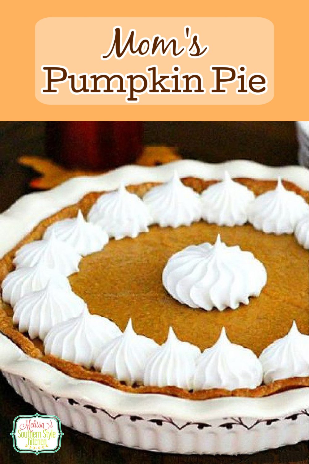 Take the fuss out of desserts this thanksgiving with Mom's Pumpkin Pie that features a filling made on the stovetop #pumpkinpie #bestpumpkinpie #easypumpkinpie #southernfood #thanksgivingrecipes #holidaybaking #fallrecipes #pumpkin #pierecipes #southernrecipes