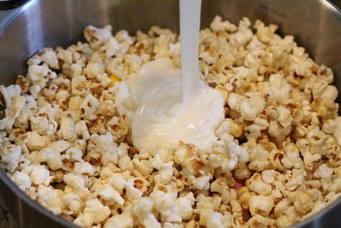 Popcorn in a bowl with white chocolate