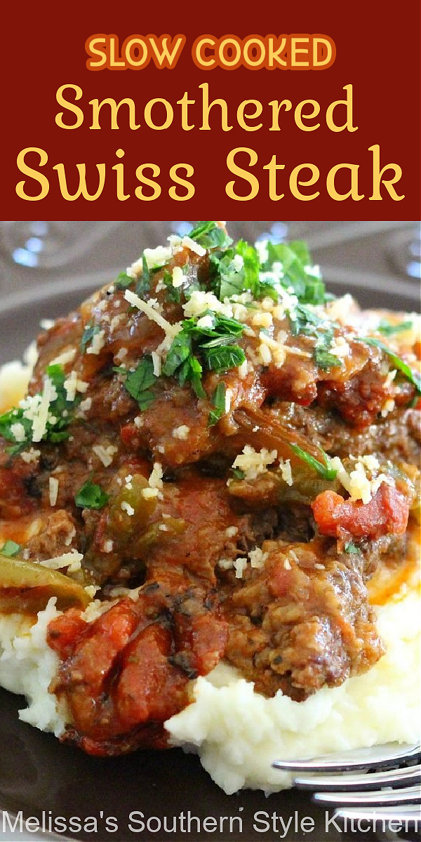 Make this fall part tender Slow Cooked Smothered Swiss Steak in your crockpot #swisssteak #smotheredswisssteak #slowcookedswisssteak #slowcookerrecipes #crockpotrecipes #dinnerideas #steak #dinner #steakrecipes #southernfood #southernrecipes