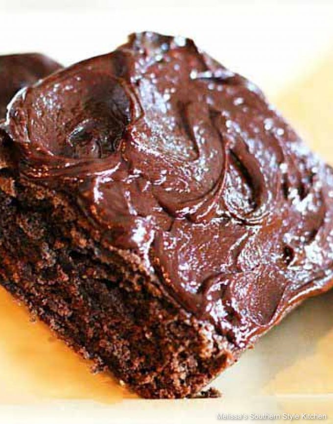 frosted-cake-brownies