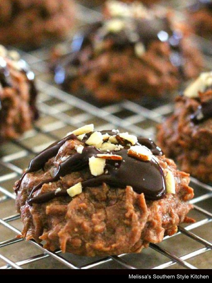 chocolate-almond-macaroon-cookies-recipe