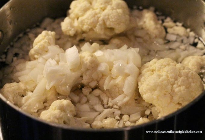 ingredients to make Mashed Cauliflower