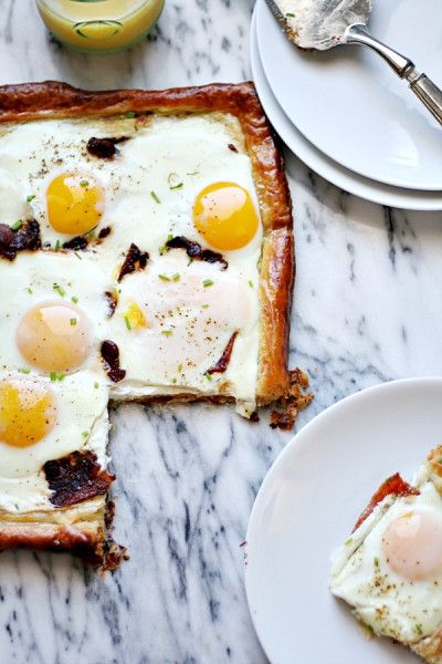 Bacon-and-Egg-Puff-Pastry-Breakfast-Tart