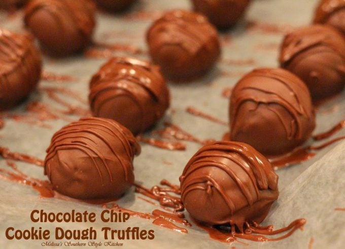 chocolate drizzled cookie truffles