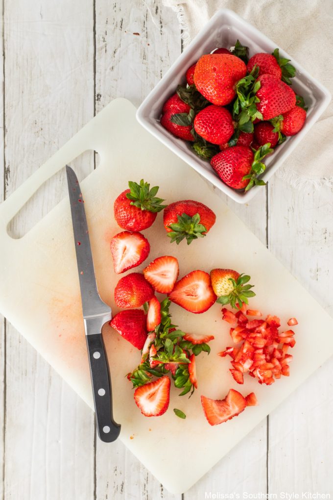 ingredients-to-make-strawberry-pie