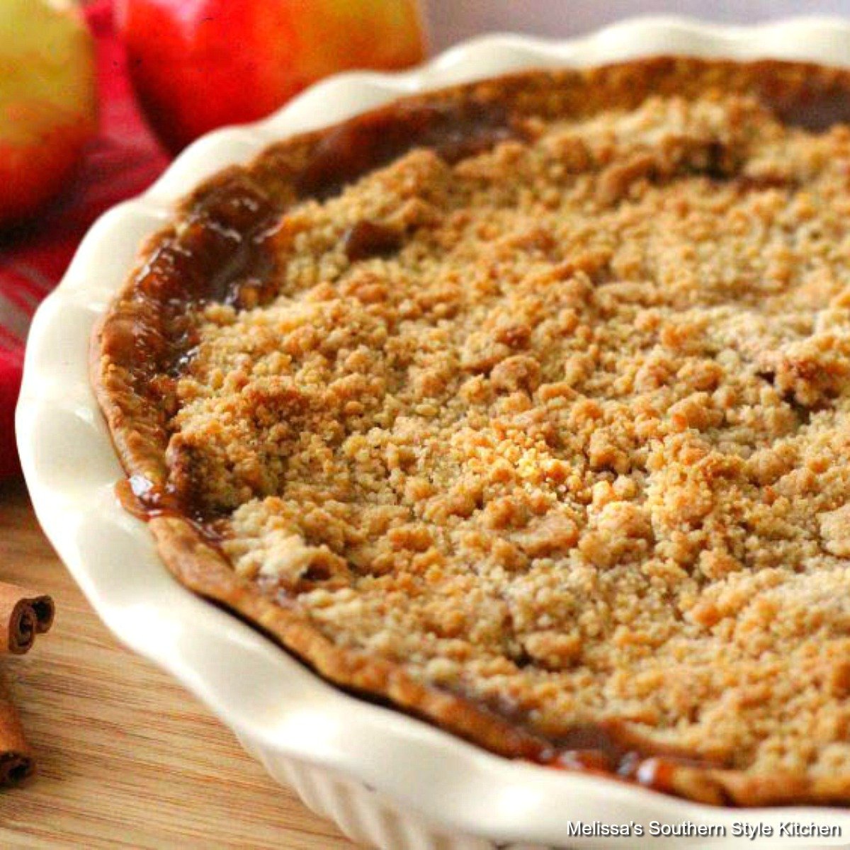 Apple Crumb Pie - melissassouthernstylekitchen.com