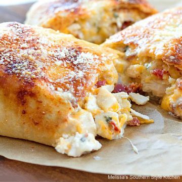 how to make Chicken Bacon Ranch Stromboli