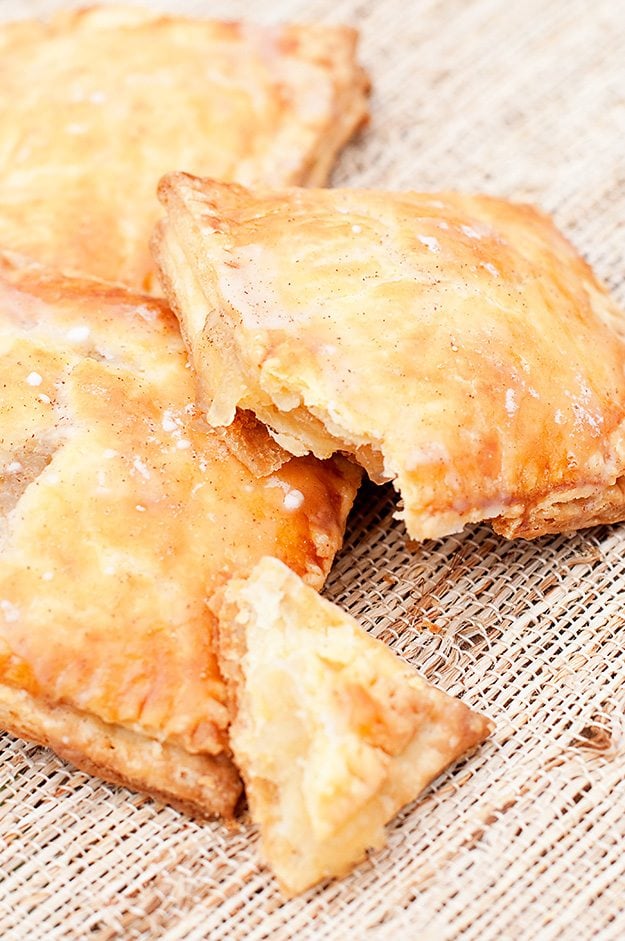 homemade-apple-pie-pop-tarts