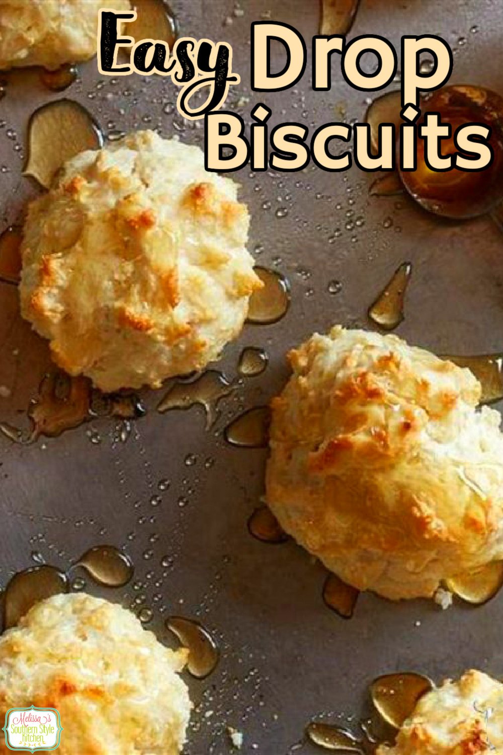 Whip-up a batch of these Easy Drop Biscuits for any meal #dropbiscuits #southernbiscuits #buttermilkbiscuits #bestbiscuitrecipes #breakfast #brunch #southernfood #holidaybaking #holidaybrunch #southernrecipes #biscuits via @melissasssk