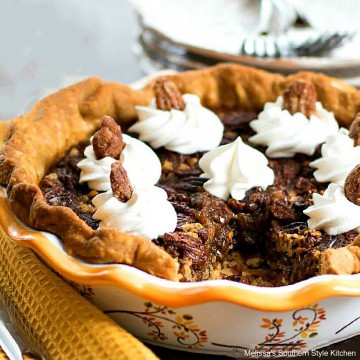 toffee-crunch-pecan-pie-with-chantilly-cream