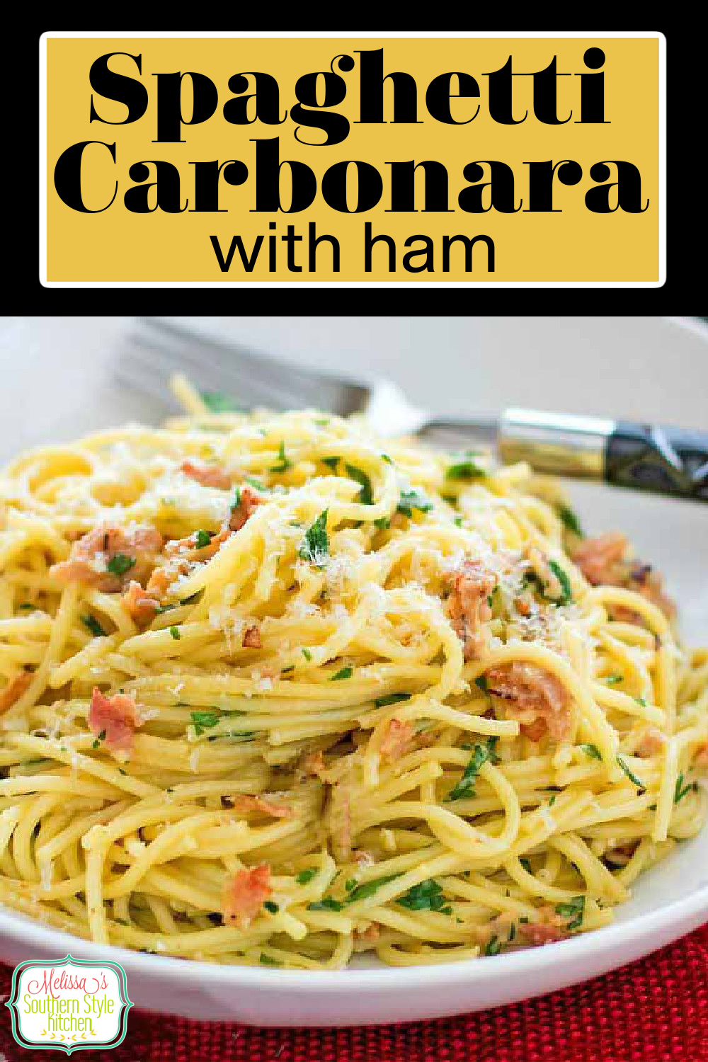 Spaghetti Carbonara is a budget friendly 20-minute meal that won't break the bank #spaghetticarbonara #spaghettirecipes #ham #bacon #pastareces #easypastarecipes via @melissasssk