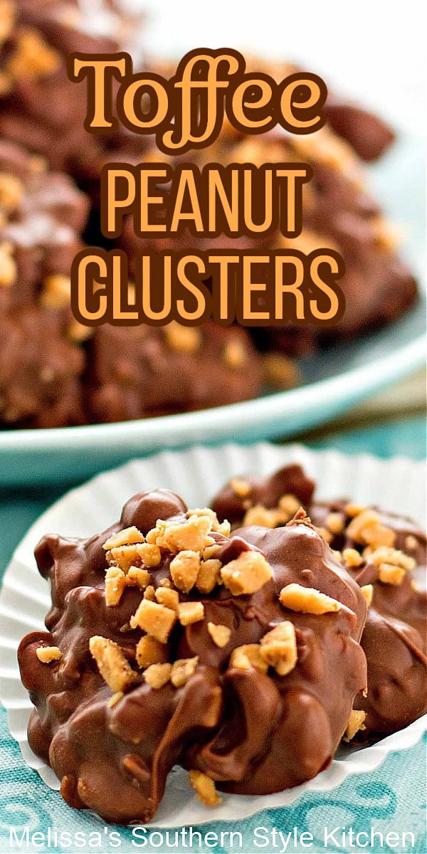 These easy Toffee Peanut Clusters are a cinch to make #toffeepeanutclusters #chocolatepeanutclusters #peanuts #easycandyrecipes #chocolate #christmascandy #toffee