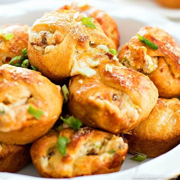 chicken-bacon-ranch-crescent-bombs