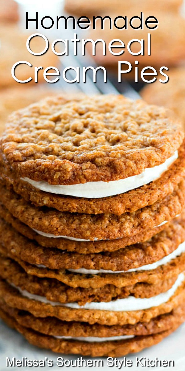 Make these better-than-store bought Homemade Oatmeal Cream Pies for dessert #oatmealcreampies #oatmeal #pierecipes #creampies #desserts #dessertfoodrecipes #southernfood #southernrecipes #holidaybaking #holidayrecipes #christmascookies via @melissasssk