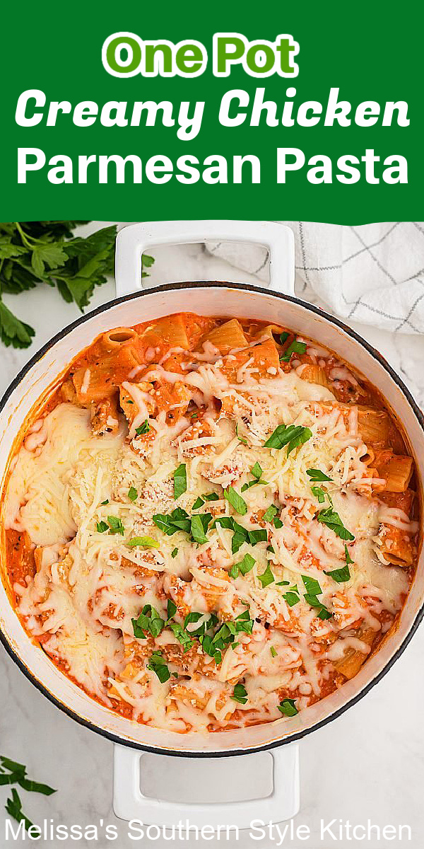 Enjoy this mouthwatering One Pot Creamy Chicken Parmesan Pasta for Italian night at home #chickenparmesan #onepotpasta #chickenparmesanpasta #easychickenrecipes #pasta #onepotrecipes #dinnerideas #southernrecipes #chickenbreastrecipes