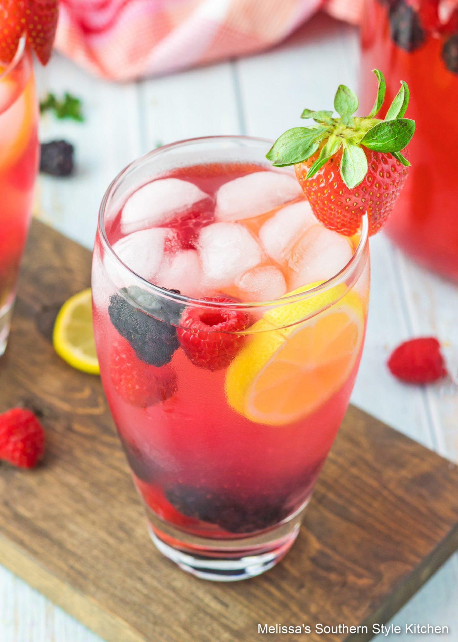 non alcoholic Sparkling Berry Lemonade
