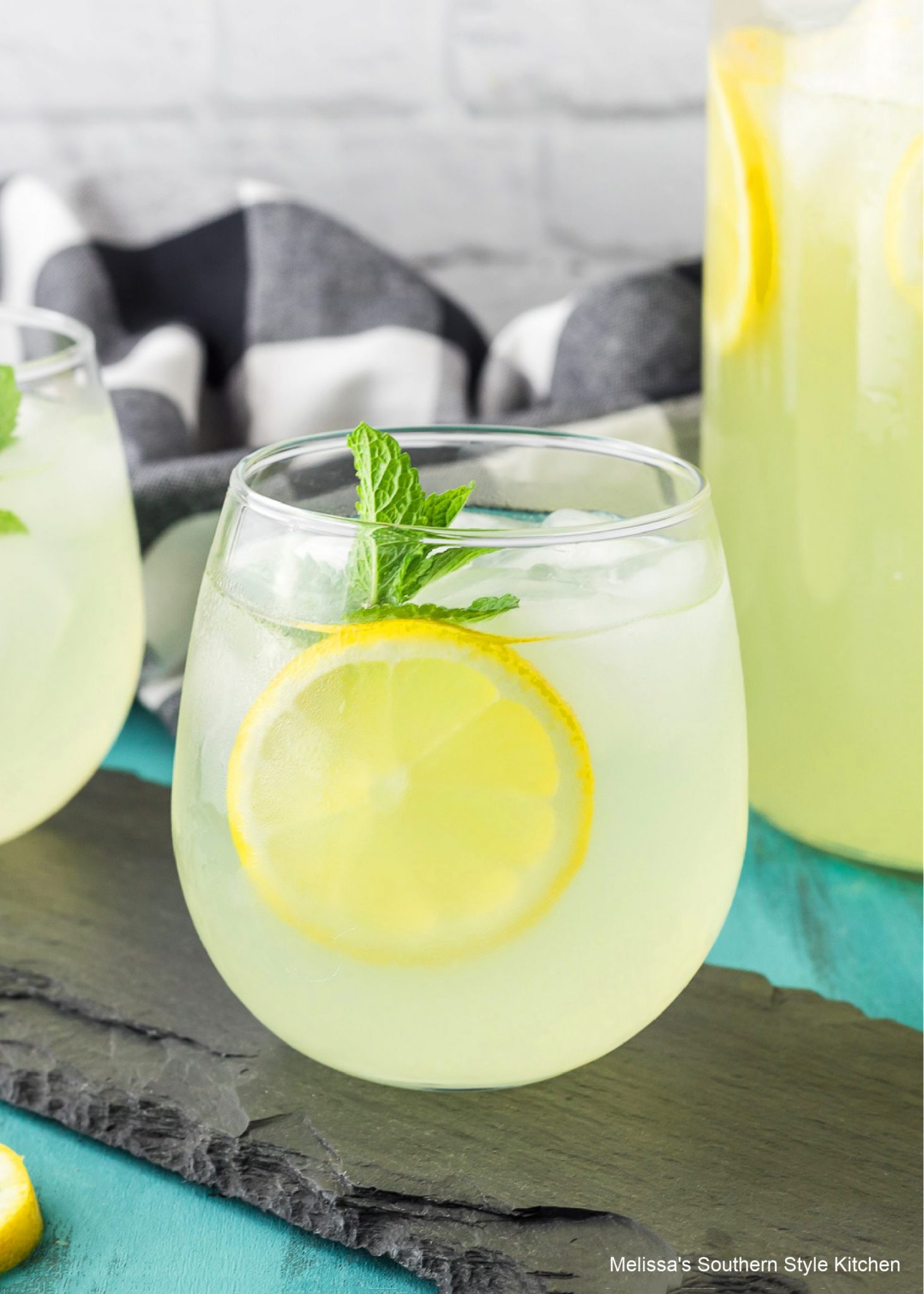 single glass Homemade Lemonade Recipe
