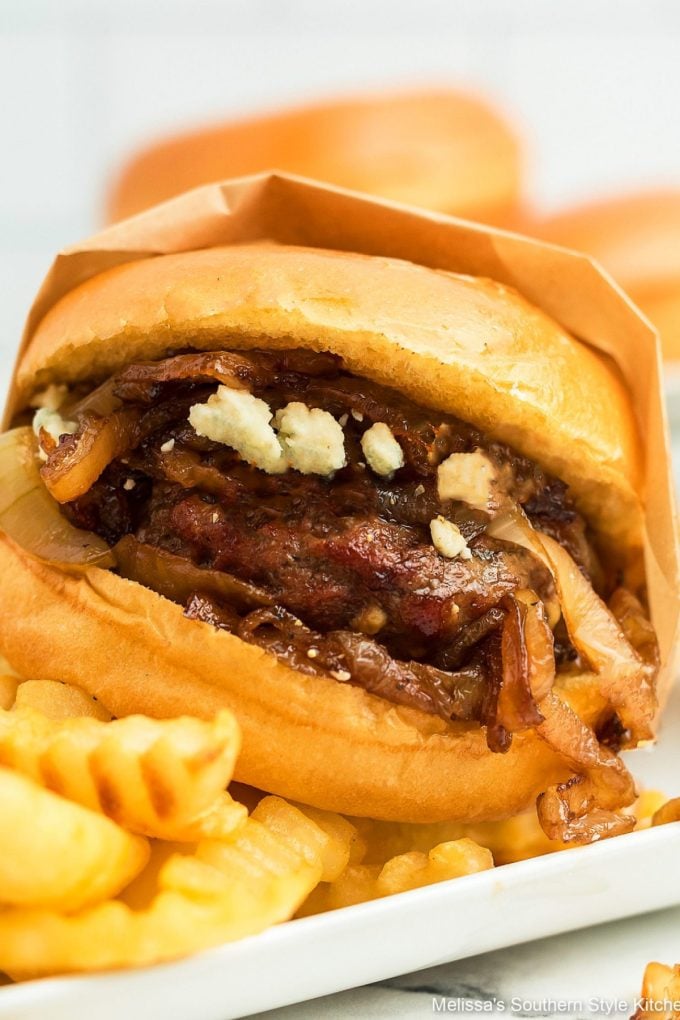 black-and-blue-burgers