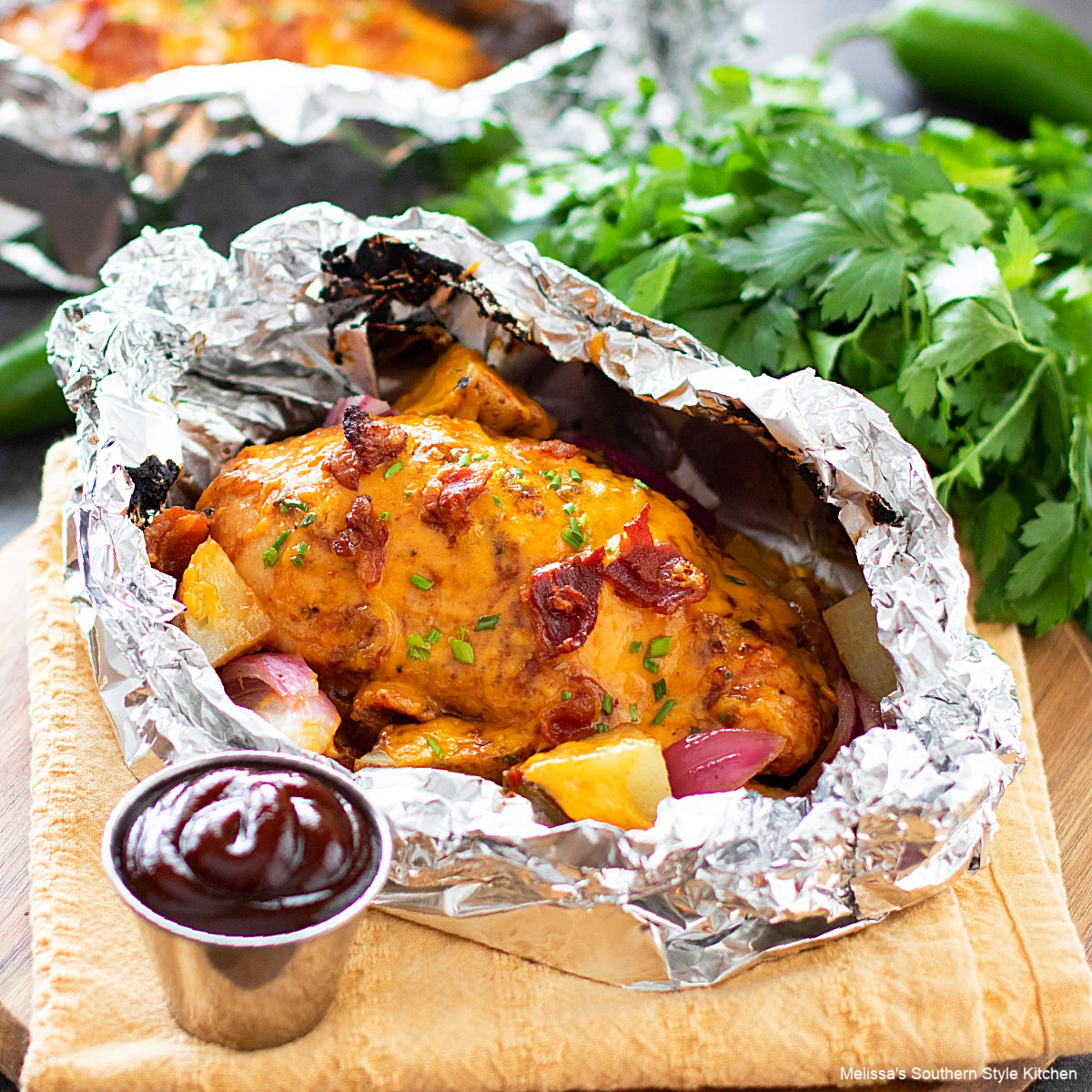 https://www.melissassouthernstylekitchen.com/wp-content/uploads/2021/07/Barbecue-Chicken-and-Potato-Foil-Packs-recipe.jpg