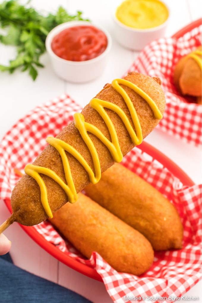 easy how to make Homemade Corn Dogs 
