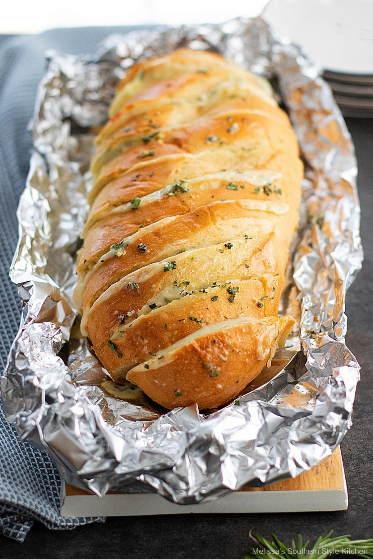 Cheesy Garlic and Herb Bread - melissassouthernstylekitchen.com