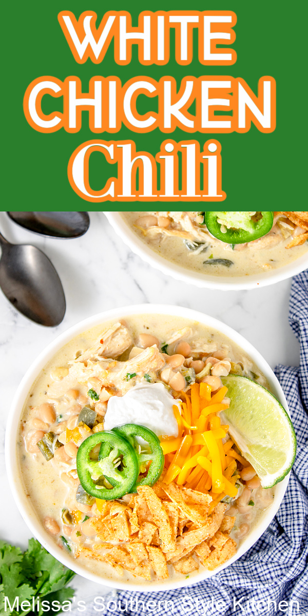 This White Chicken Chili is packed with flavor. It's a hearty filling meal option that's certain to warm you up from the inside out #whitechickenchili #chickenrecipes #chili #chilirecipes #easychilirecipes #easychickenbreastrecipes
