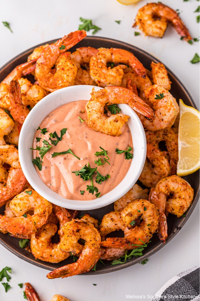 plated-air-fryer-seasoned-shrimp-with-sauce