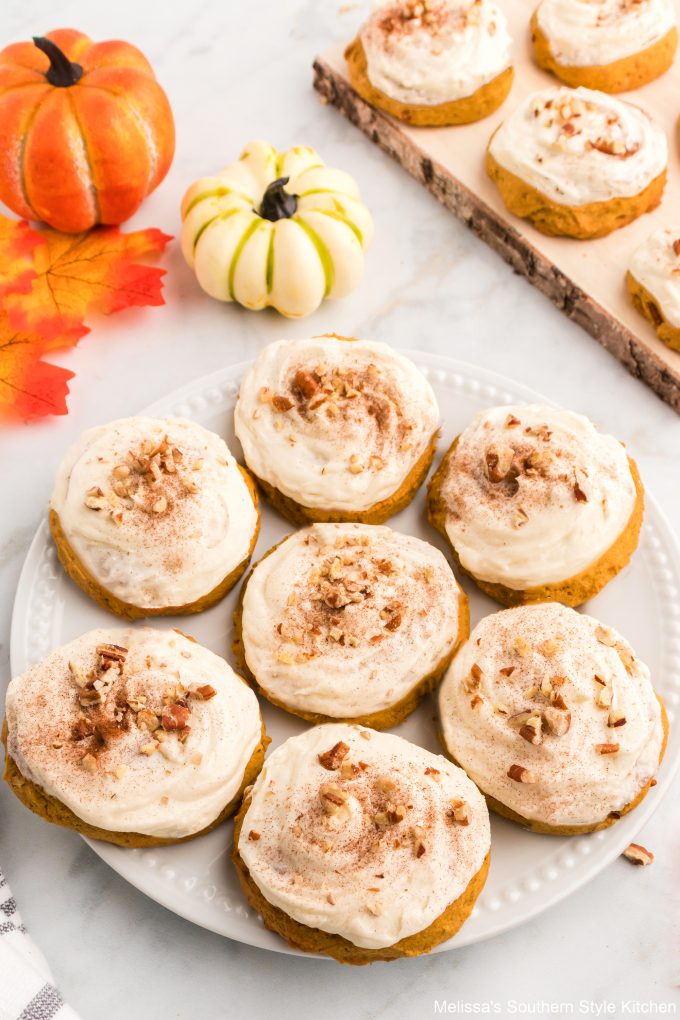 plated-pumpkin-pecan-cookies