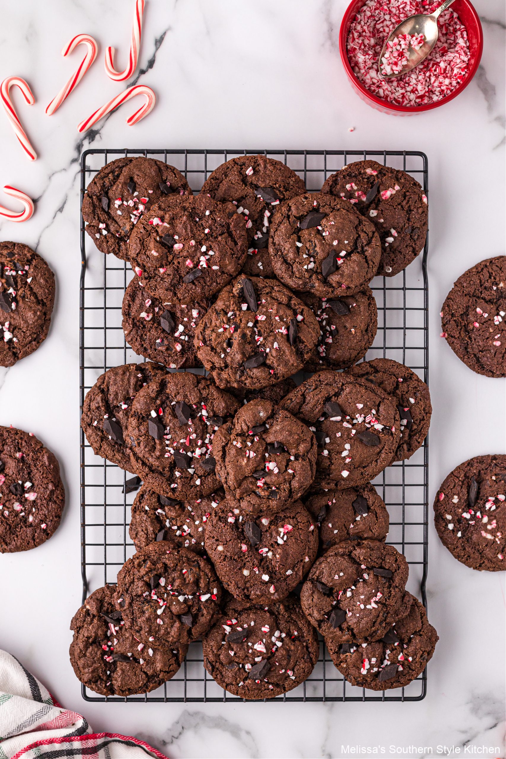 baked-chocolate-peppermint-cookies