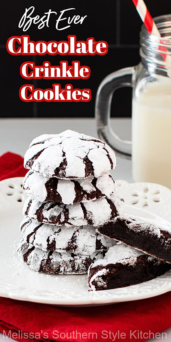 These vintage Chocolate Crinkle Cookies will make the perfect addition to your special occasion cookies menu for the holidays #cookierecipes #christmascookies #chocolatecookies #chocolatecrinklecookies #easycookierecipes #crinklecookiesrecipes