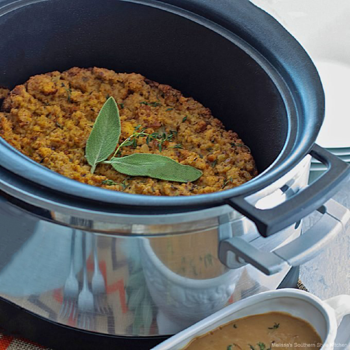 Crockpot Cornbread Dressing - melissassouthernstylekitchen.com Crockpot Cornbread Dressing - melissassouthernstylekitchen.com