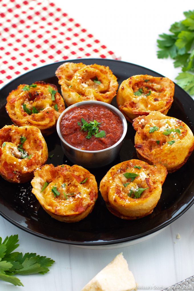 plated-pepperoni-pizza-rolls 