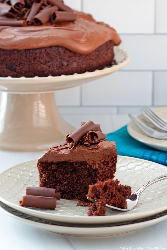 plated-chocolate-cake