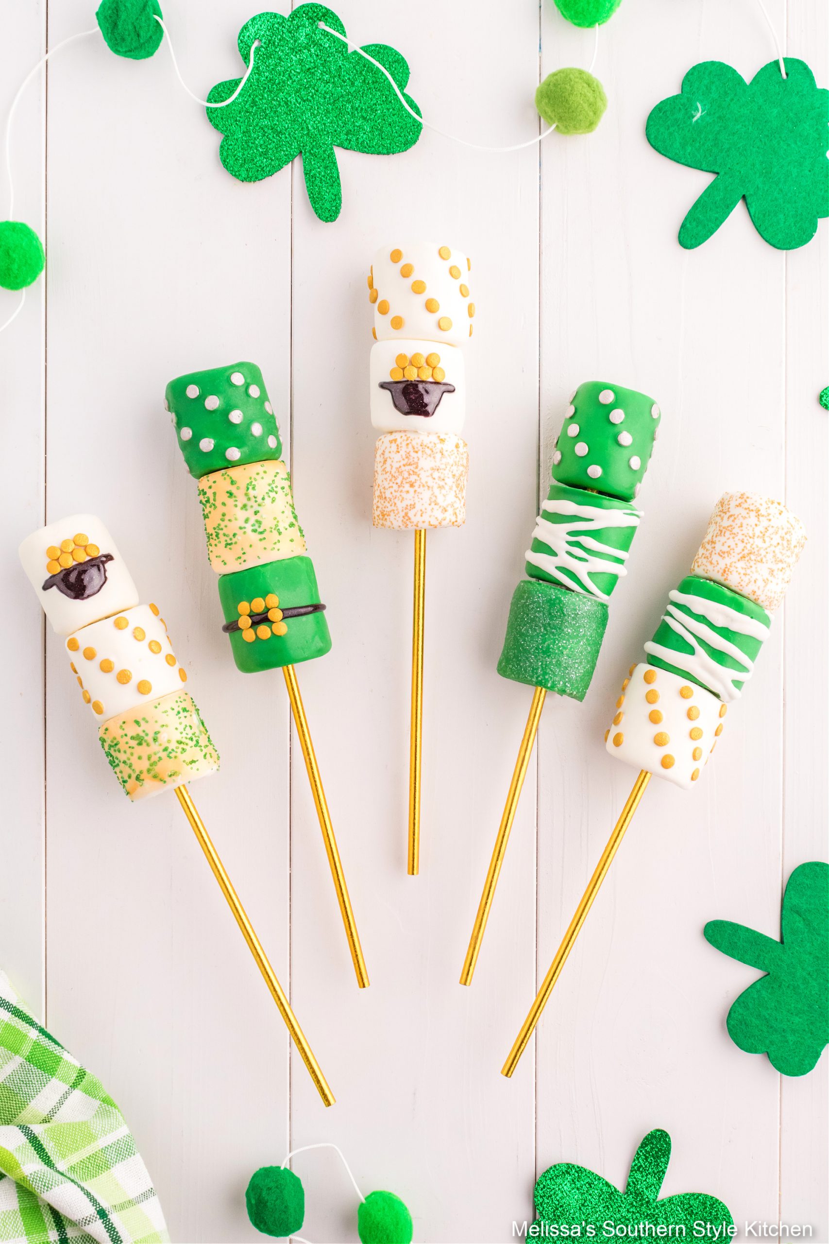 decorated-marshmallow-pops