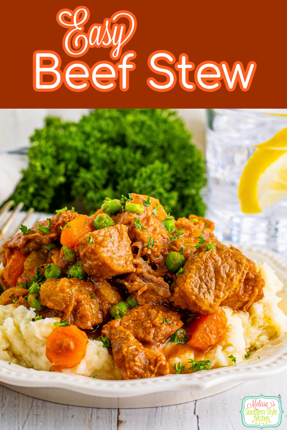 This Easy Beef Stew recipe features a hearty combination of beef and veggies that simmers in the oven until they're tender and flavorful. #beefstew #braiedbeef #stew #easybeefstew #easybeefrecipes #roast #stewbeef via @melissasssk