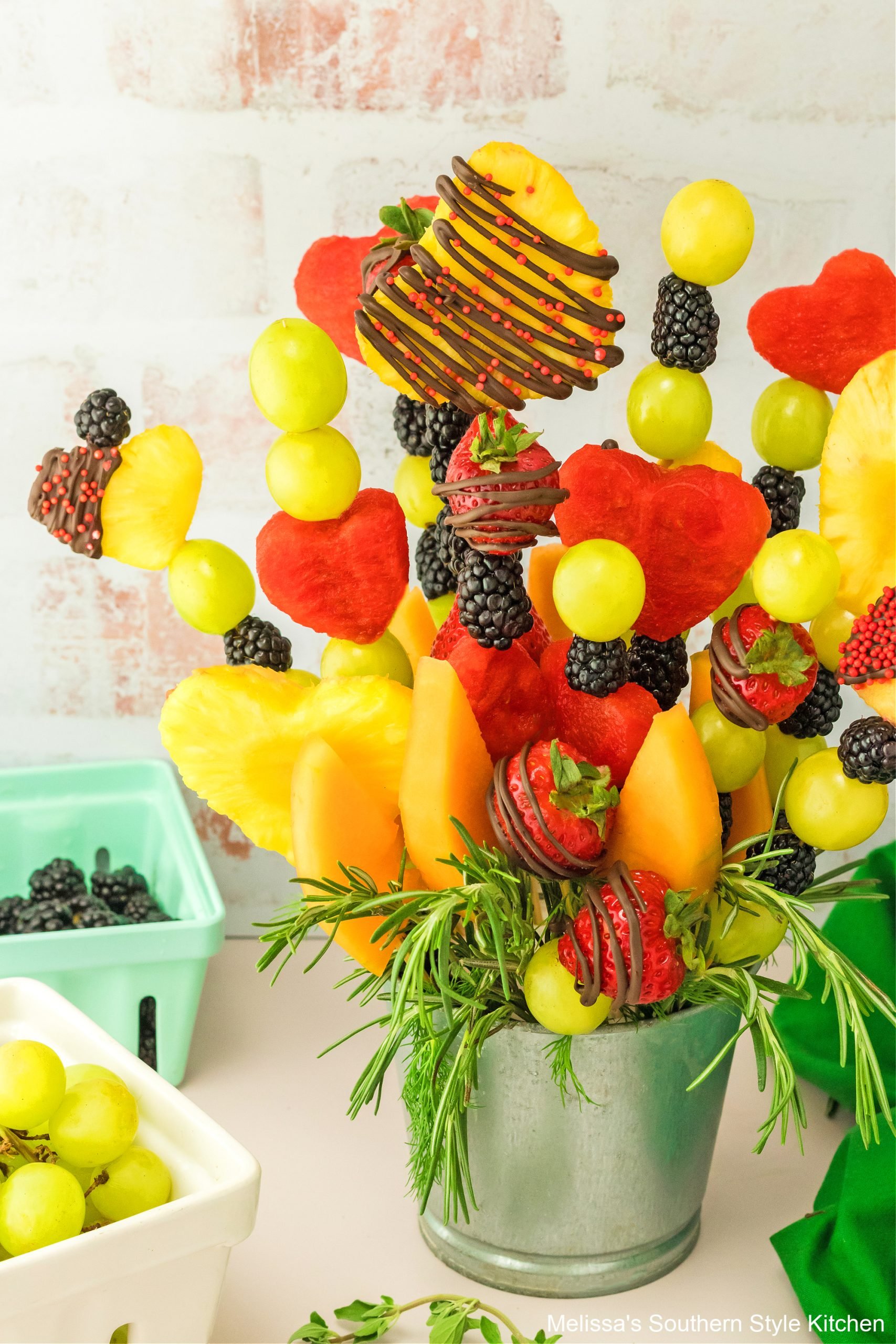 easy-fresh-fruit-bouquet