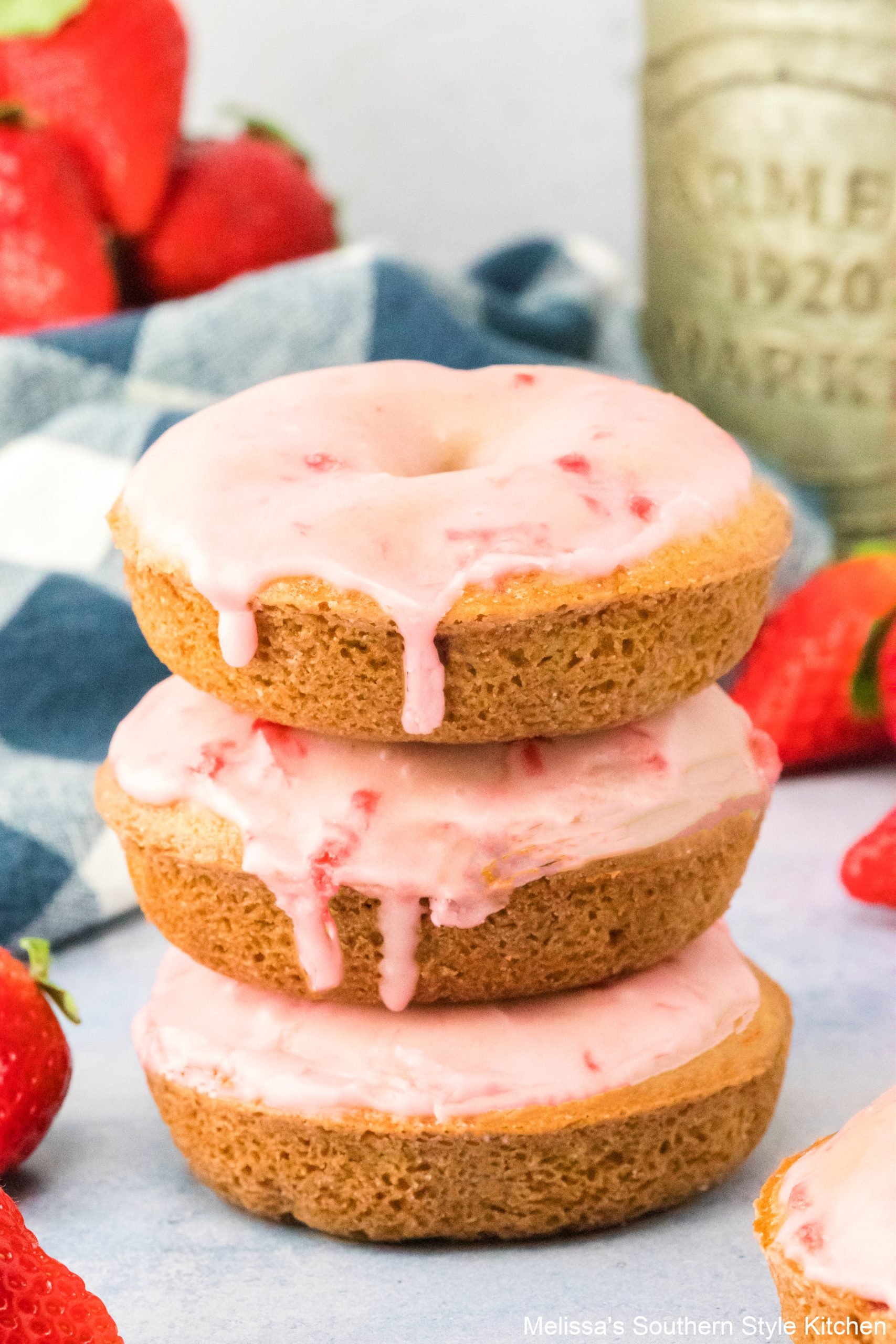 fresh-strawberry-doughnuts