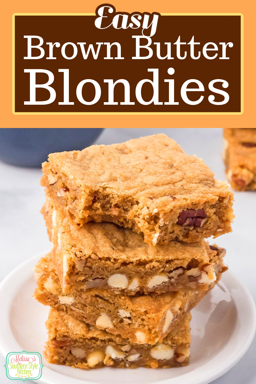 This Brown Butter Blondies recipe features a rich depth of flavor with white chocolate chips and toasted pecans for added texture. #brownbutter #brownies #blondies #blondiesrecipe #brownbutterblondies #easyblondierecipes #cookiebars via @melissasssk