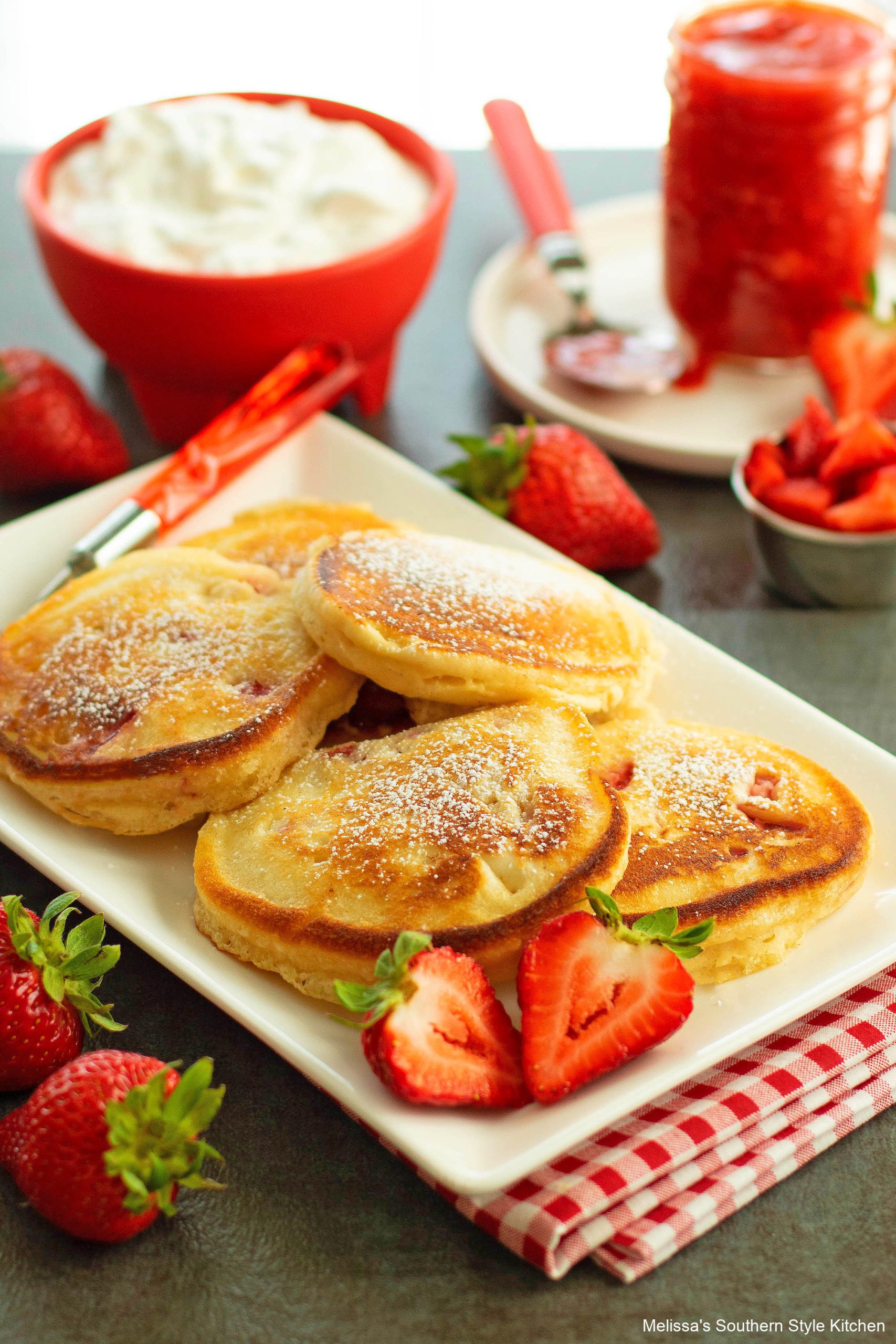 homemade-strawberry-pancakes