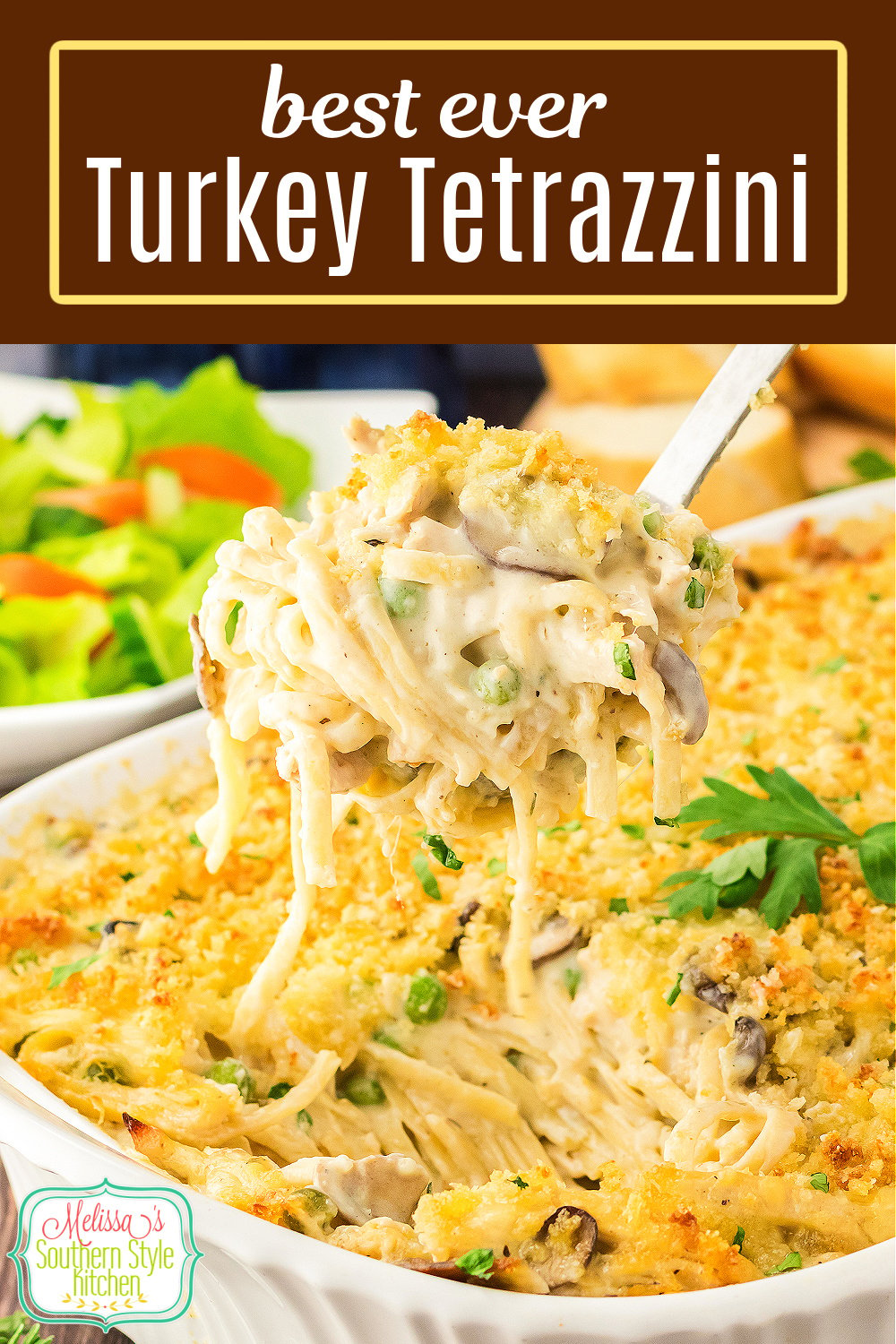 Ditch the canned soups and make a homemade cheese sauce for this Turkey Tetrazzini #turkeyrecipes #turkeytetrazzini #pasta #pastarecipes #homemadeturkey #leftoverturkeyrecipes via @melissasssk