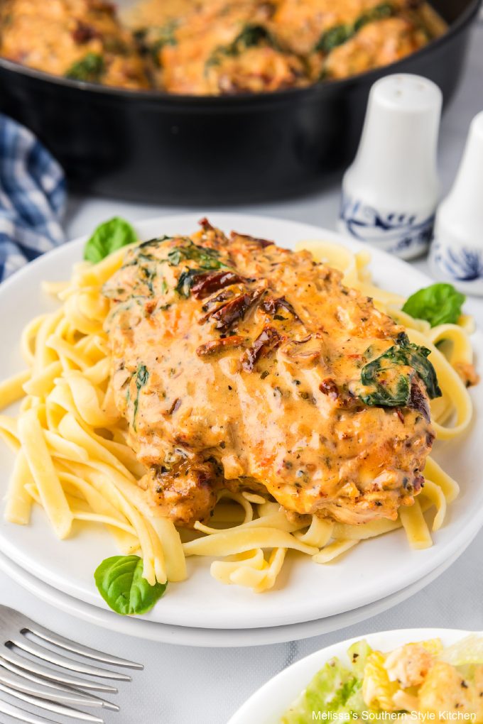 tuscan-chicken-with-pasta