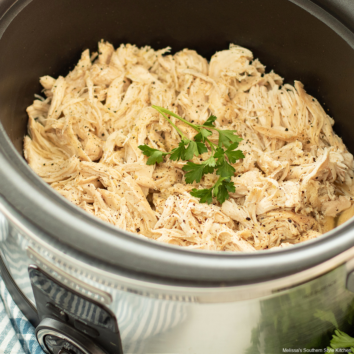 Crockpot Shredded Chicken - melissassouthernstylekitchen.com