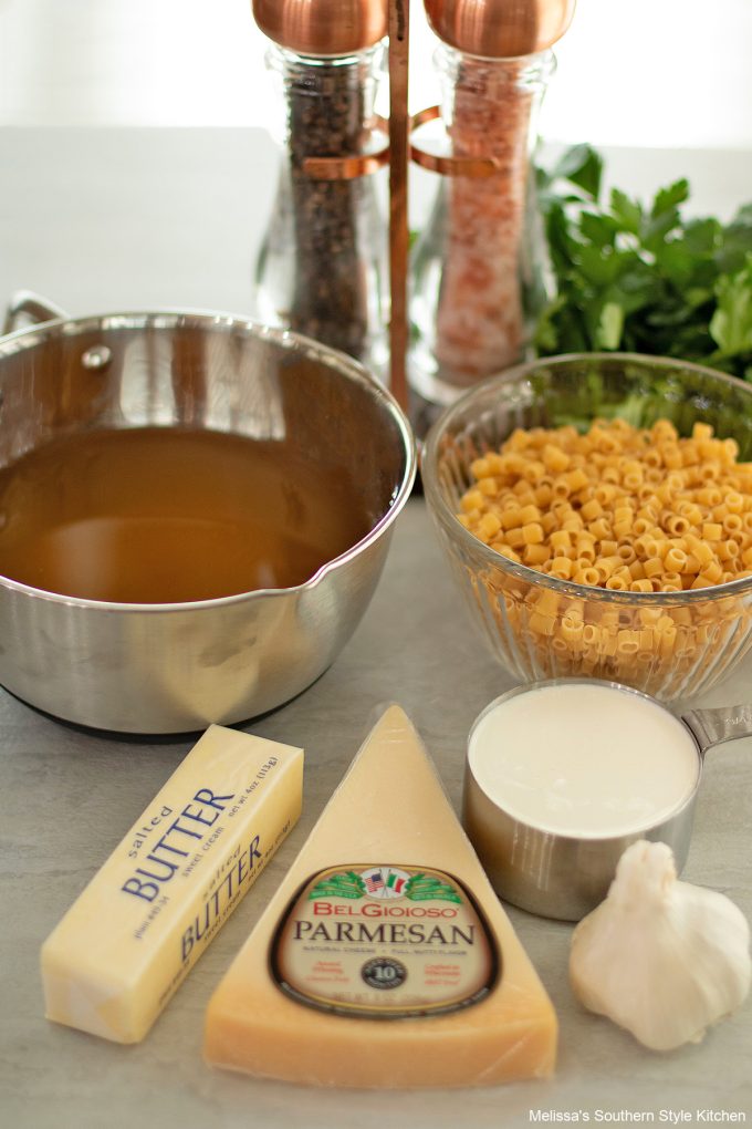 ingredients-to-make-ditalini-pasta