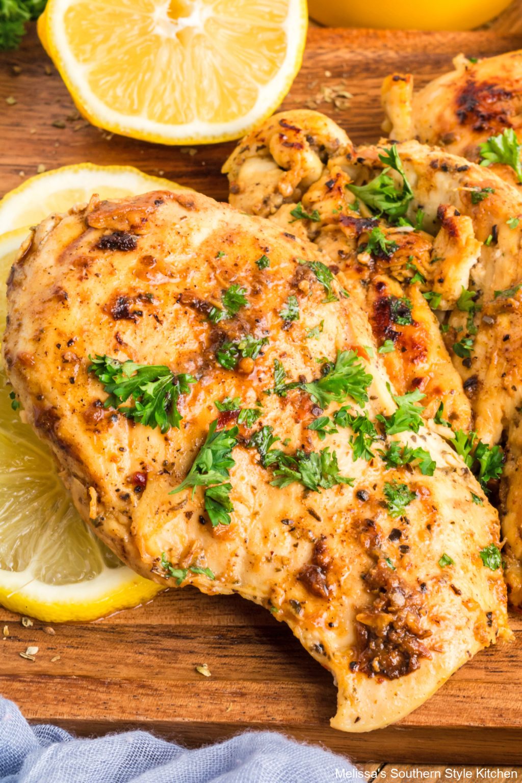 Lemon Garlic Chicken - melissassouthernstylekitchen.com