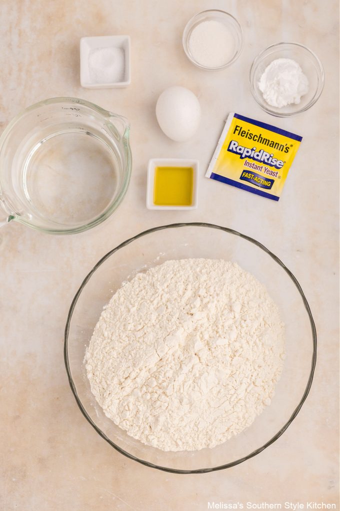 ingredients-to-make-no-knead-dutch-oven-bread