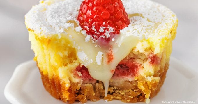 recipe-for-raspberry-mini-cheesecakes-with-white-chocolate