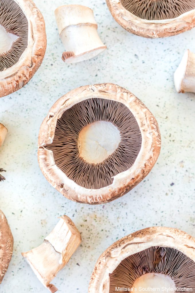 ingredients-to-make-sauteed-mushrooms